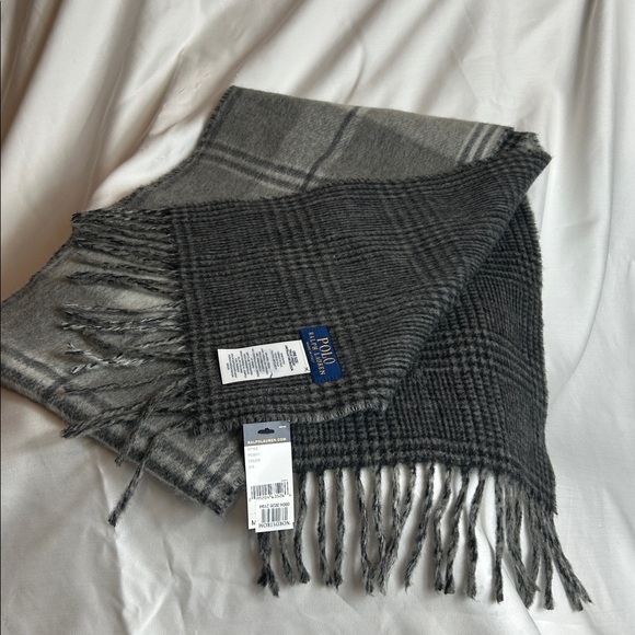 POLO Ralph Lauren Reversible Gray Plaid Fringe Scarf